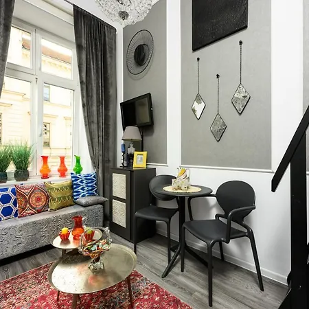 Διαμέρισμα Native Studencka 25 *