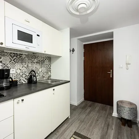 Native Studencka 25 Cracovia